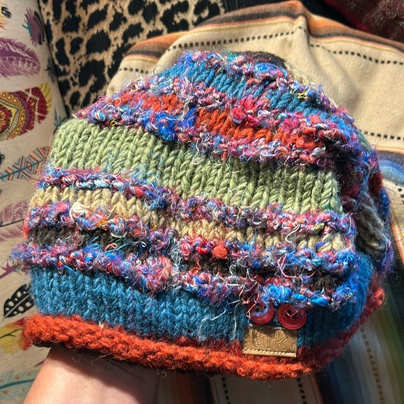 Ark 100% Wool Stripped Slouch Winter Hat - Picture 4 of 6